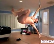 WEBCAM: Shower Shaving Poledancing Masturbation