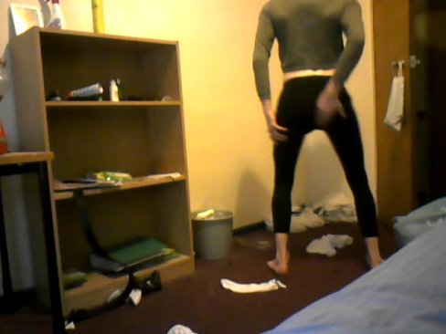 Crossdresser on webcam in leggings