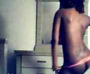 Ebony babe with hot body dancing to the music