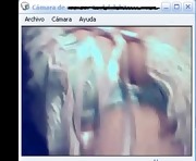 Espectacular MILF exhibi&eacute ndose en webcam