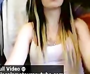 Lisa first time dildo on webcam