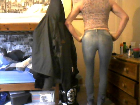 Teen crossdresser in tight jeans